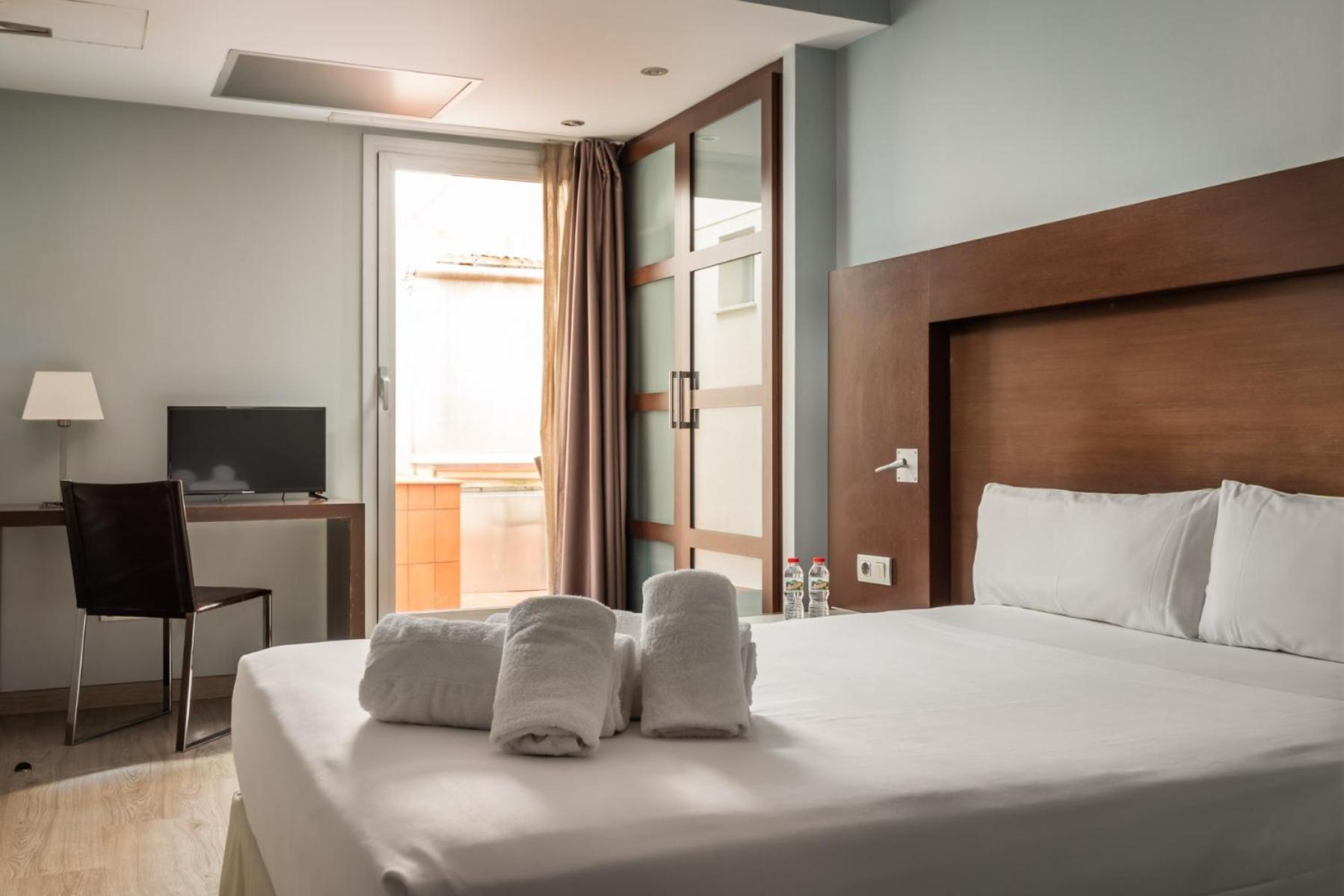 Hotel Madanis Liceo L'Hospitalet de Llobregat Exteriér fotografie
