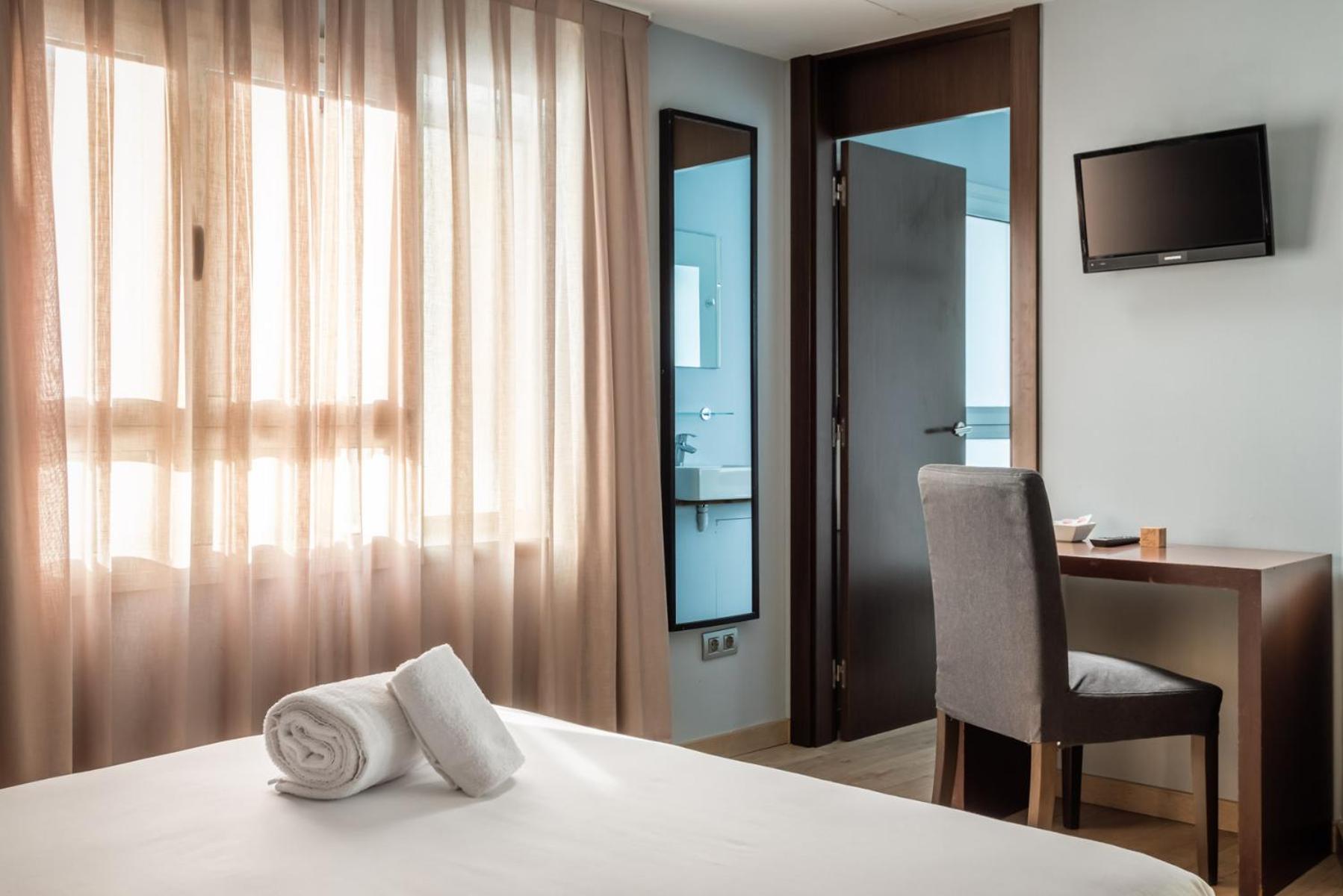Hotel Madanis Liceo L'Hospitalet de Llobregat Exteriér fotografie