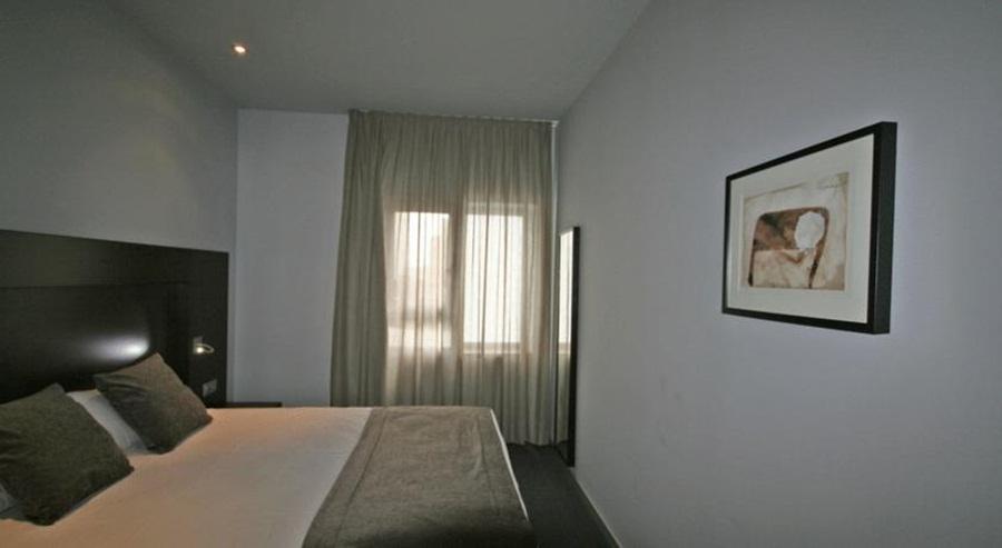 Hotel Madanis Liceo L'Hospitalet de Llobregat Exteriér fotografie